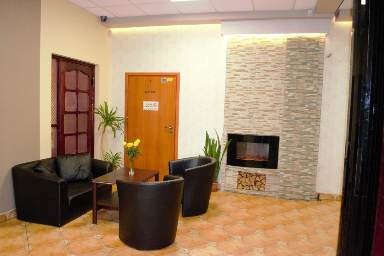 Hotel I Restauracja Jaskolka Alojzow Exterior foto